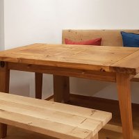 Eichentisch und Bänke Eichentisch und Bänke